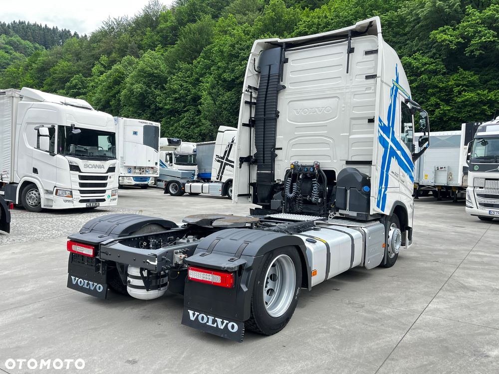 Volvo FH 500 // Mega // 2021 // Euro 6 motor // ACC // Led // Idealny !!! - 9