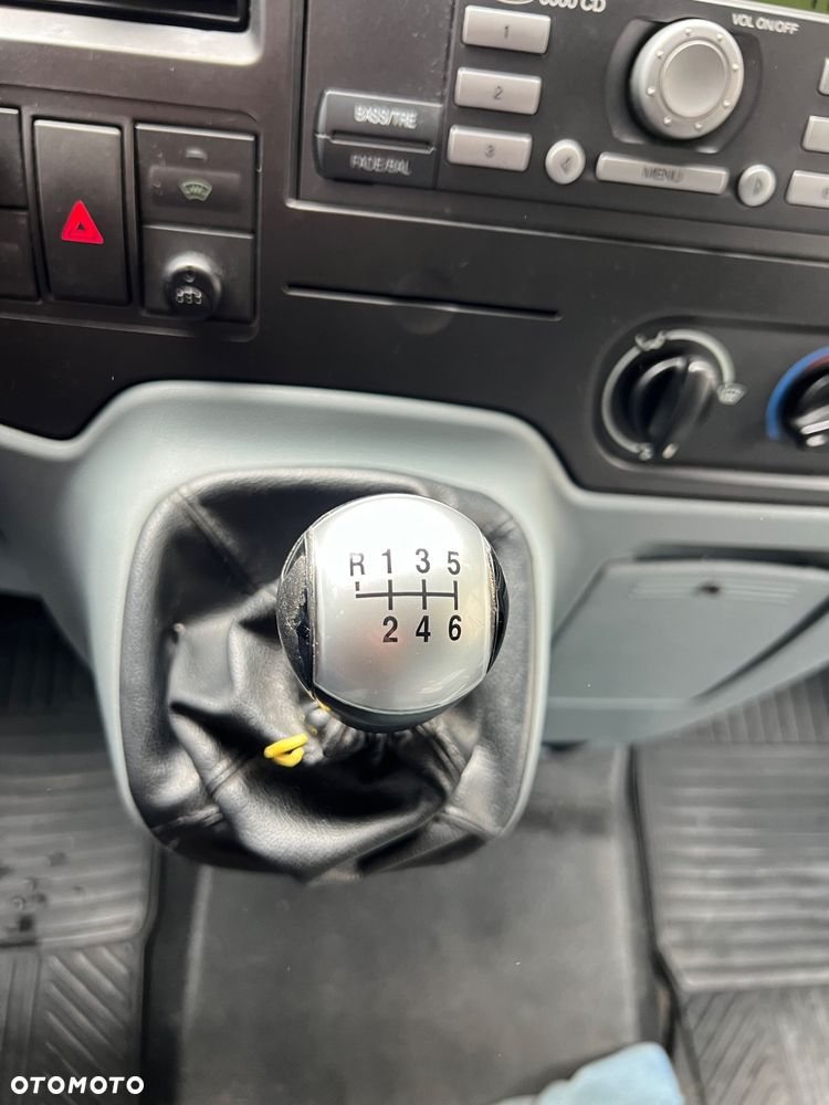 Ford Transit - 18