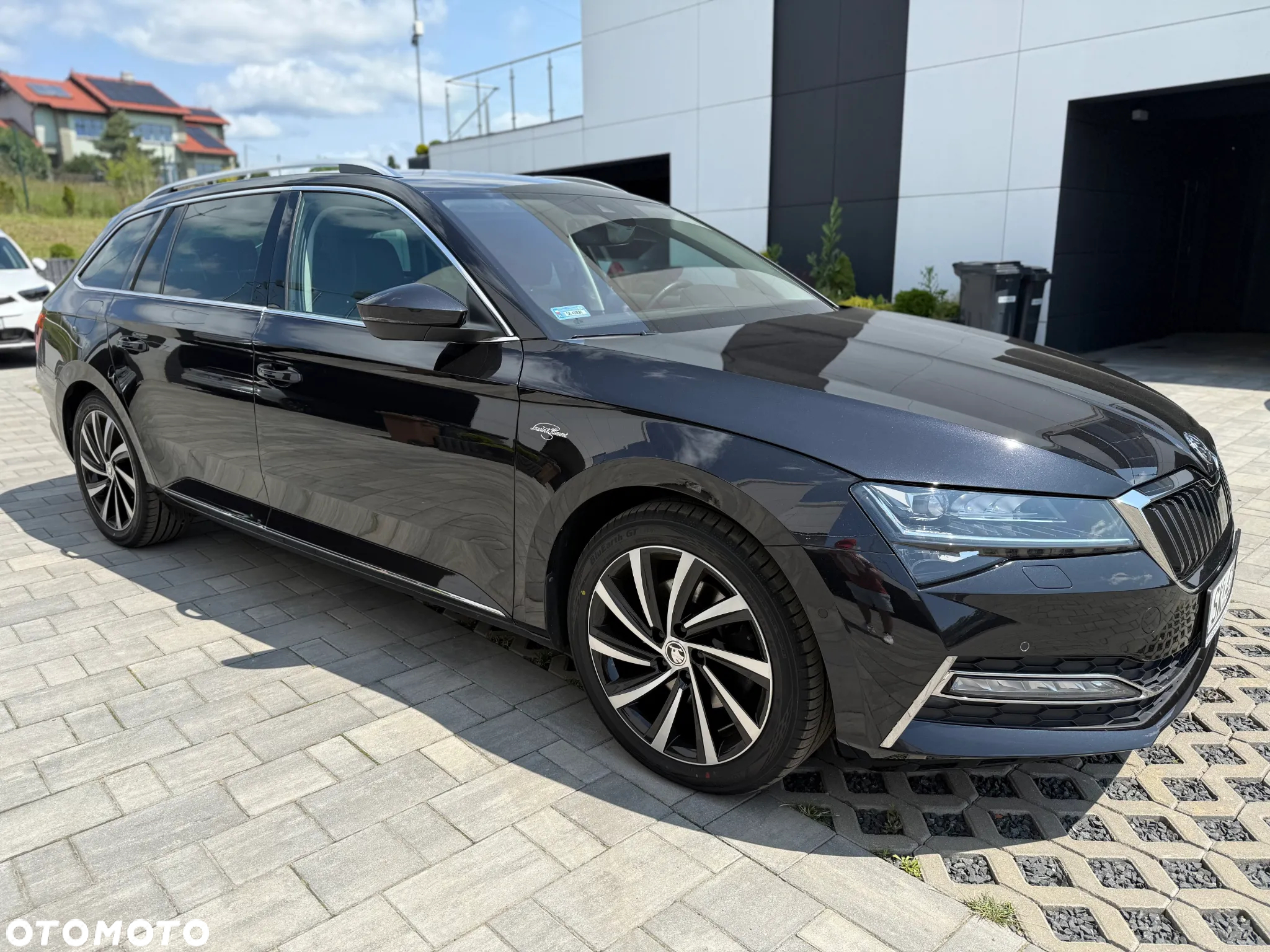 Skoda Superb 2.0 TDI SCR 4x4 L&K DSG - 2