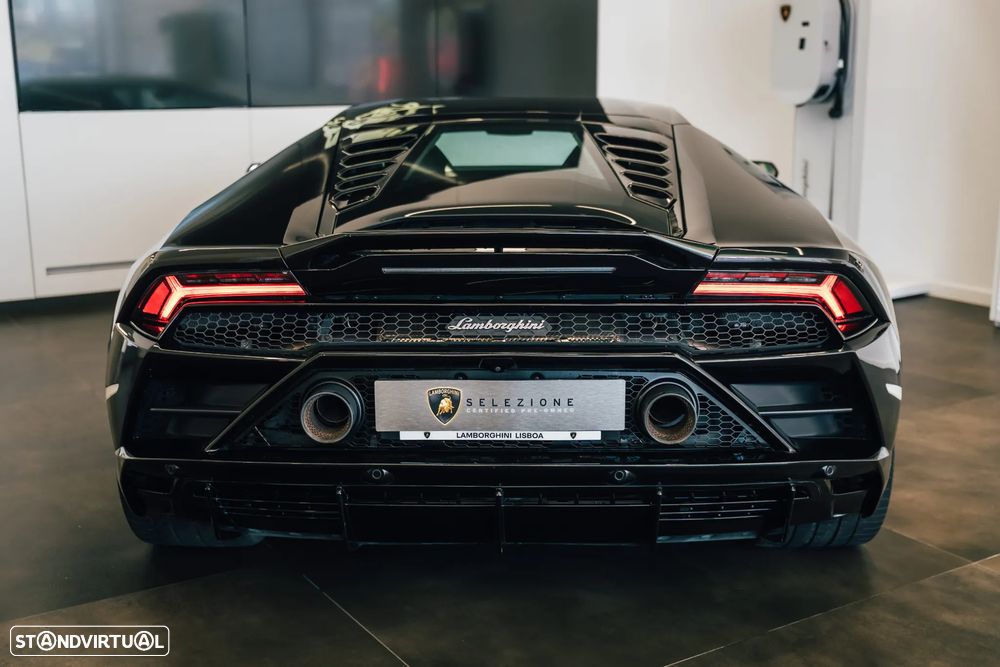 Lamborghini Huracán EVO — fotografia 10