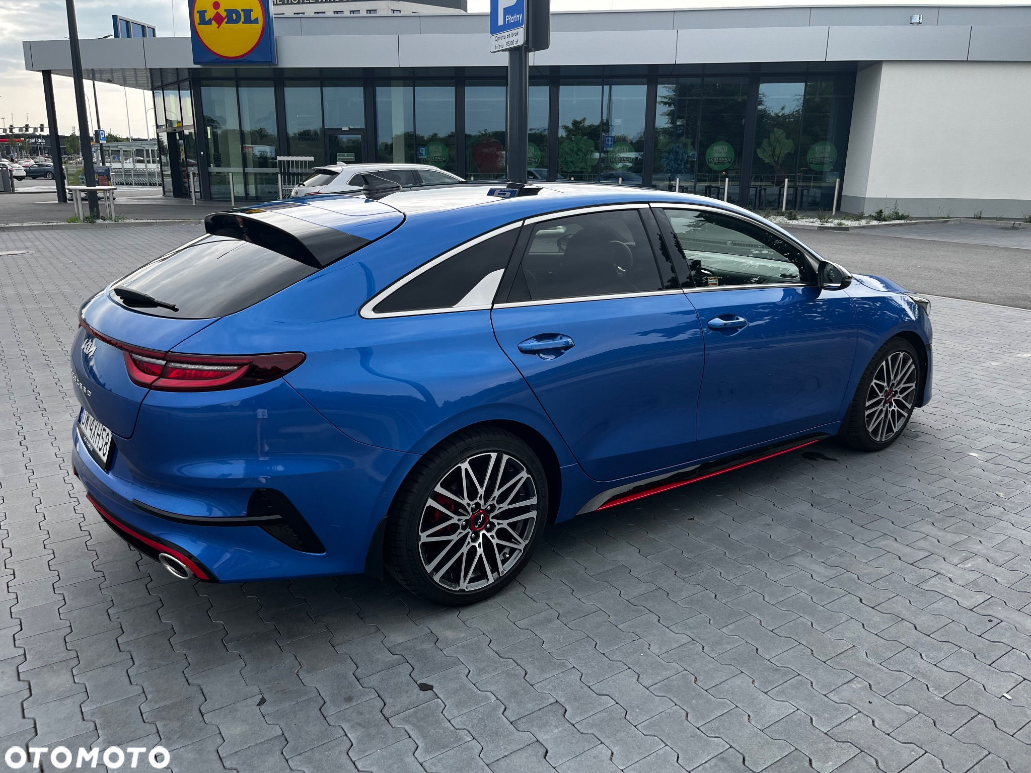 Kia ProCeed 1.6 T-GDI GT DCT - 16