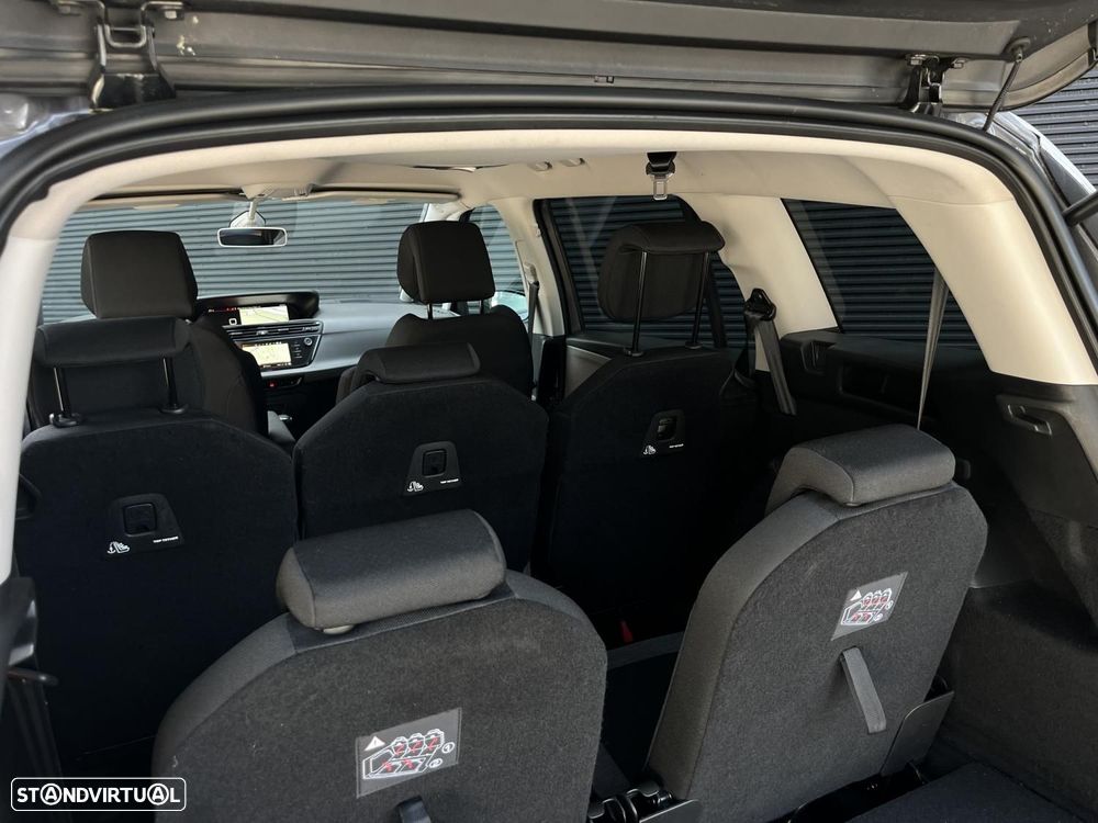 Citroën C4 Grand Picasso - 17