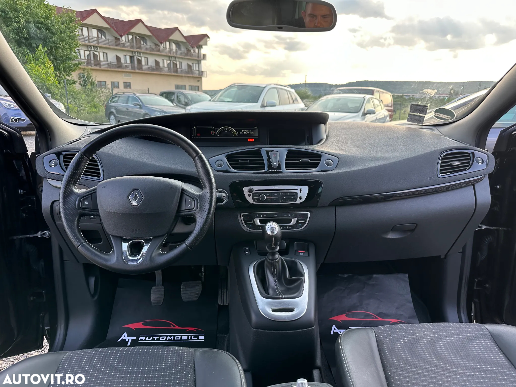 Renault Grand Scenic ENERGY dCi 110 S&S Bose Edition - 9