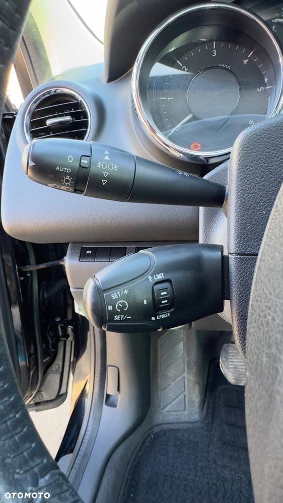 Peugeot 5008 HDI FAP 110 Allure - 25