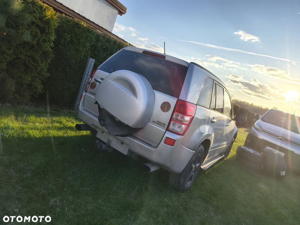 Suzuki Grand Vitara 1.9 DDiS - 5