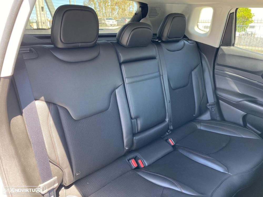 Jeep Compass 1.3 TG Trailhawk - 11