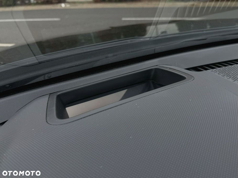 Kia Niro 1.6 GDI Hybrid L Business Line - 27