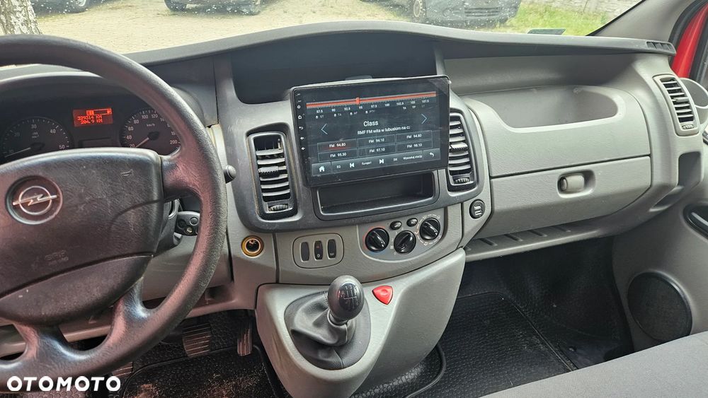Opel Vivaro - 12