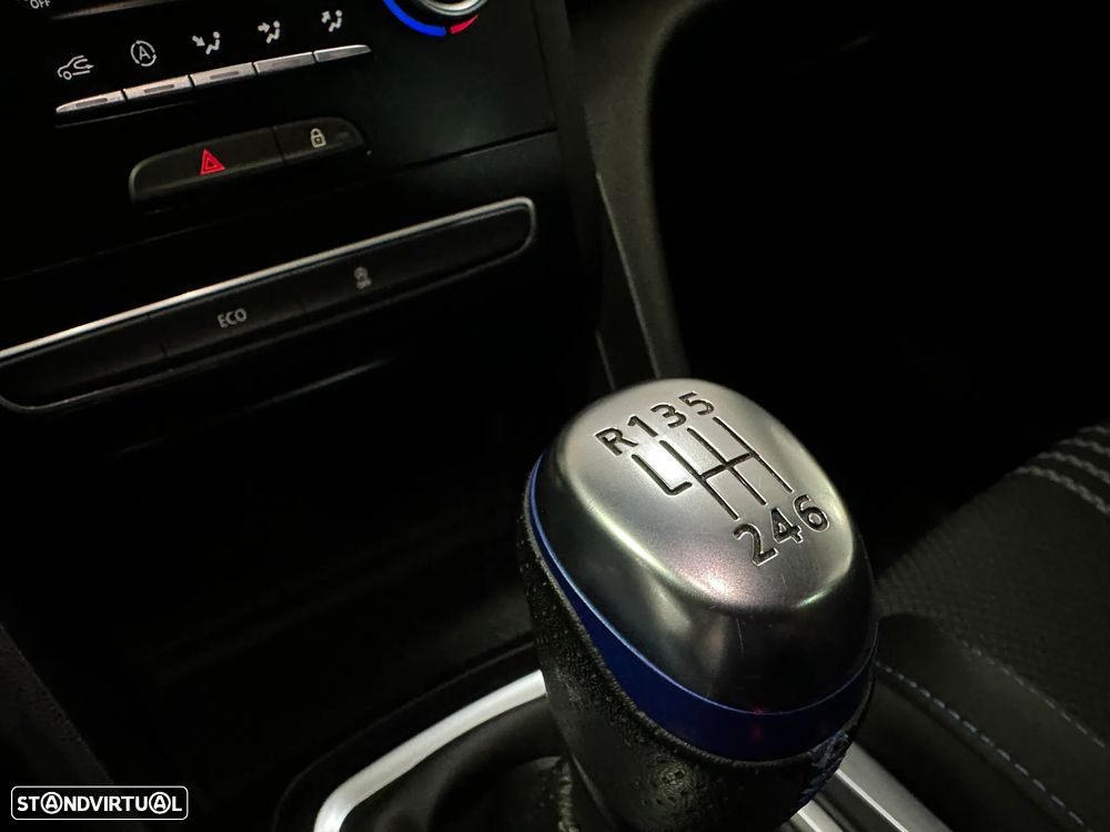 Renault Mégane Sport Tourer 1.5 dCi GT Line J18 - 28