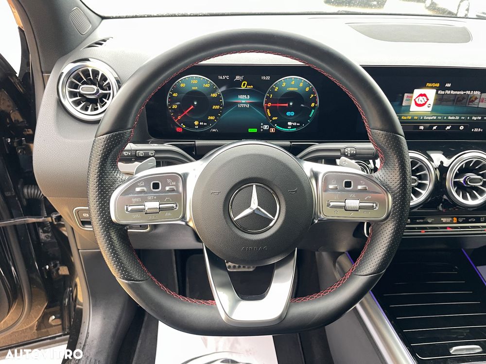 Mercedes-Benz GLA 250 e - 38