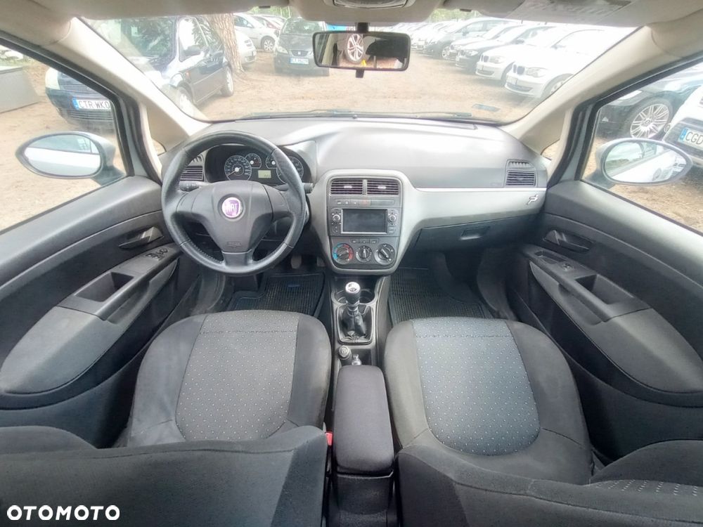 Fiat Grande Punto - 5
