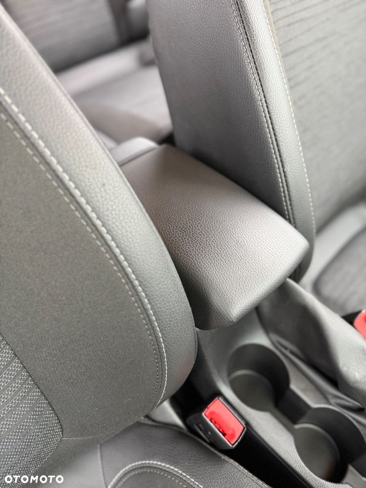 Opel Astra 1.6 Active - 30