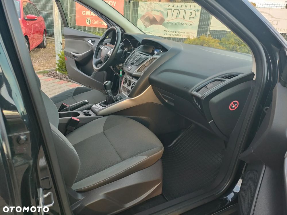 Ford Focus 1.6 Ambiente Start - 19