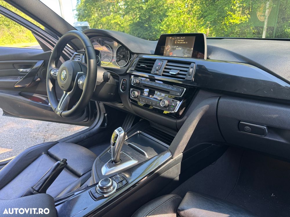 BMW Seria 3 320d Aut. Sport Line - 7