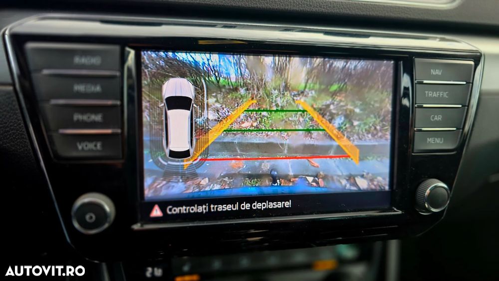 Skoda Superb 1.6 TDI GreenLine - 4