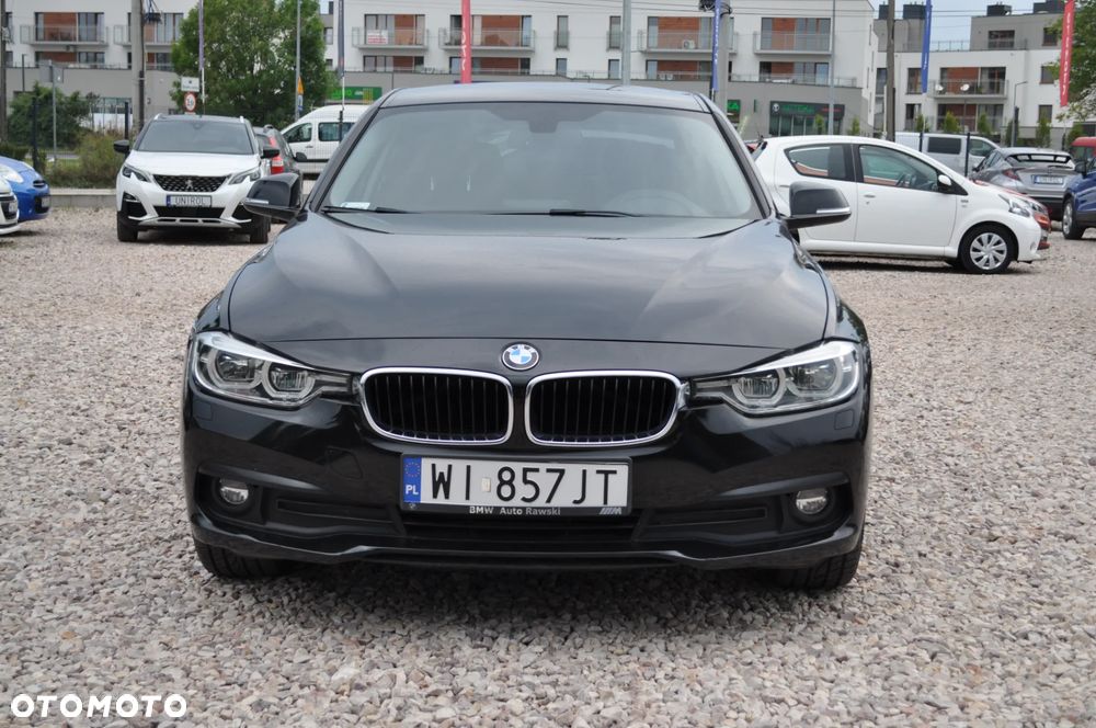 BMW Seria 3 318d Advantage - 13