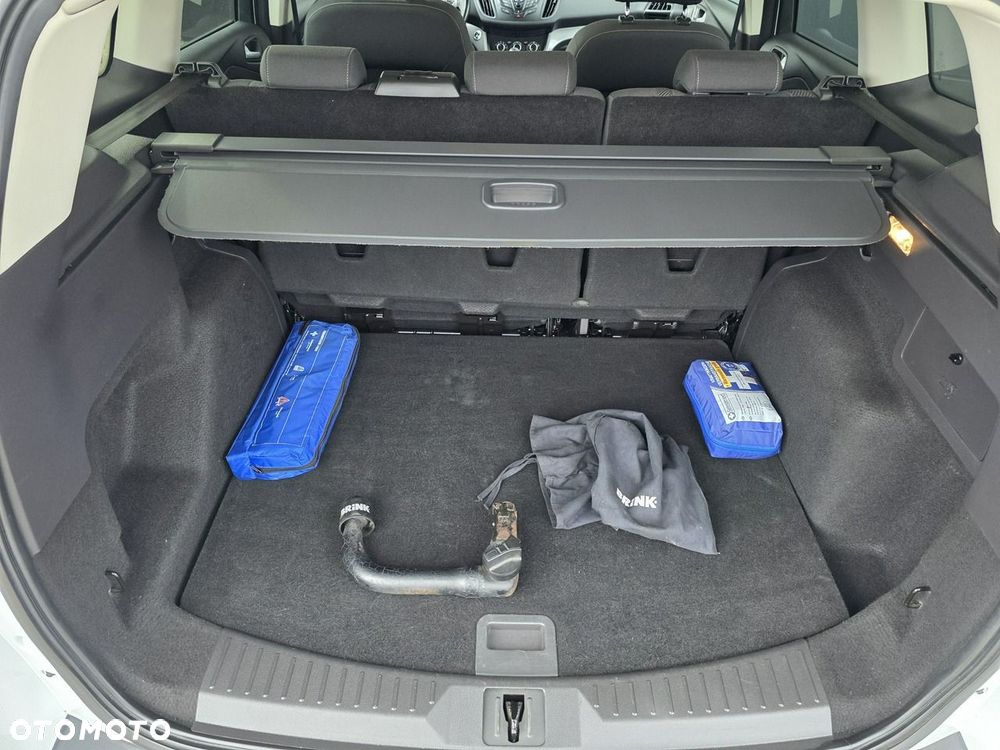 Ford Kuga 2.0 TDCi 2x4 SYNC - 8