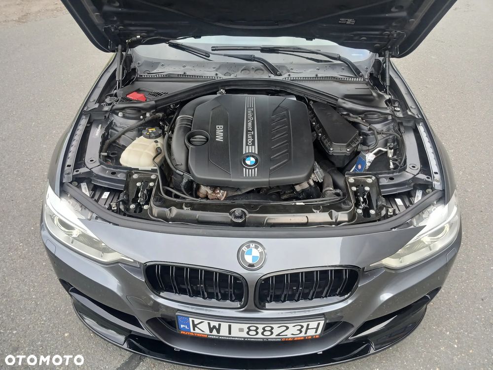 BMW Seria 3 335d Touring xDrive Edition M Sport Shadow - 15
