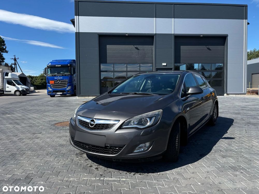 Opel Astra 1.4 T Cosmo - 2