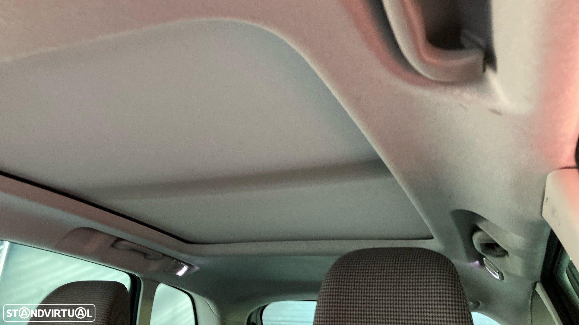 Citroën C3 Aircross 1.2 PureTech Shine EAT6 - 3