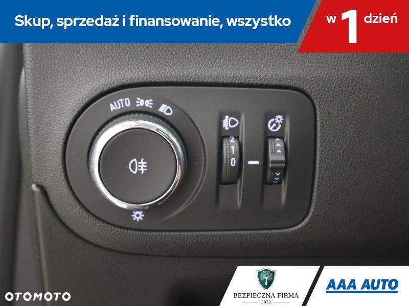Opel Crossland X - 18