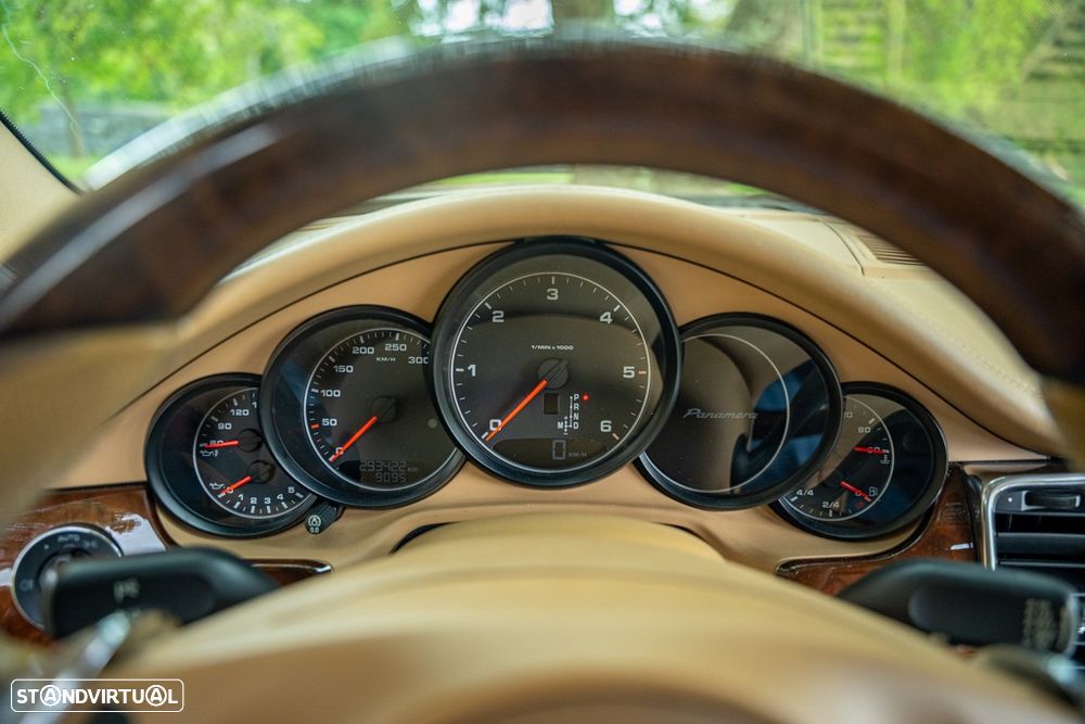 Porsche Panamera 3.0 V6 - 11