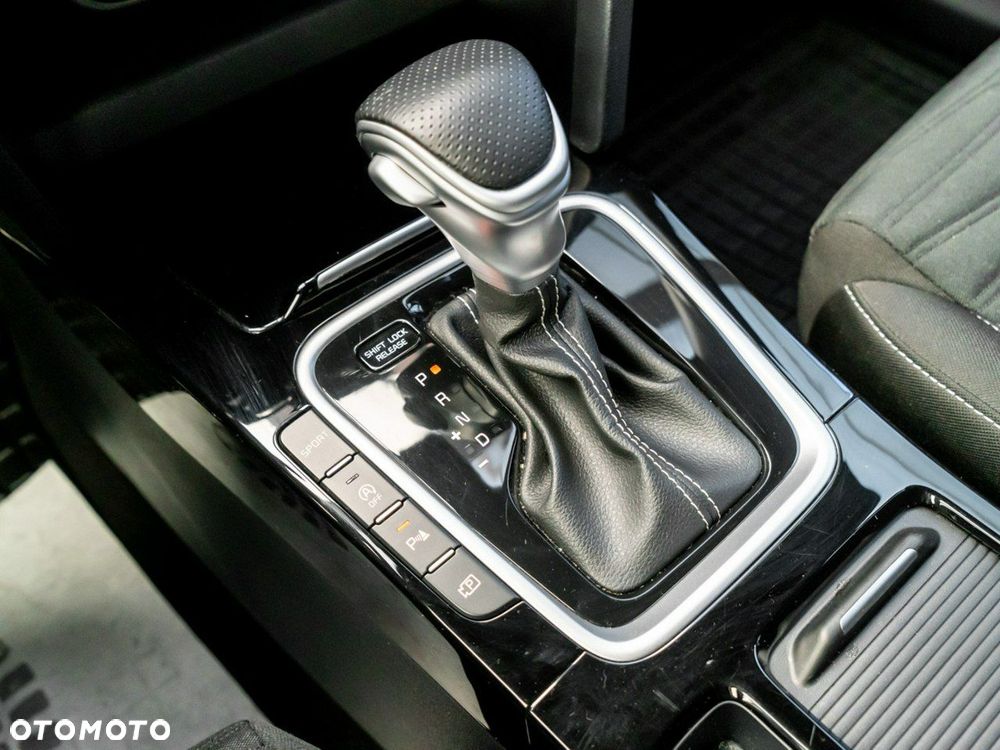 Kia ProCeed 1.5 T-GDI GT Line DCT - 17