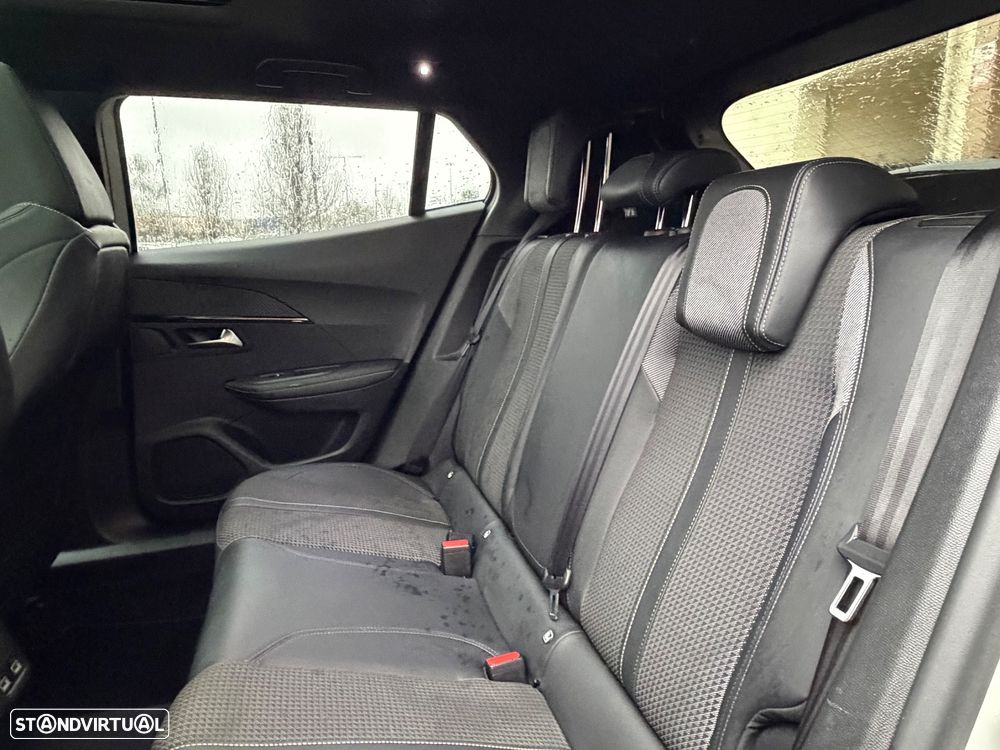 Peugeot e-2008 GT Pack - 16