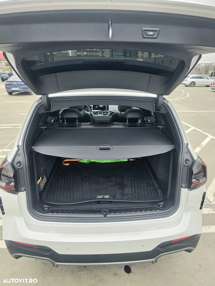 BMW iX3 Standard - 13
