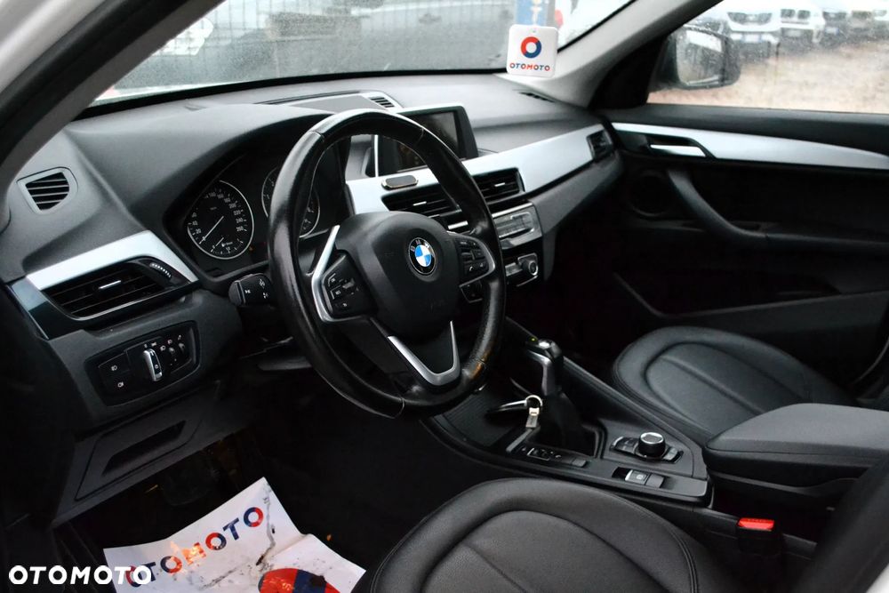 BMW X1 sDrive18d Sport Line - 8