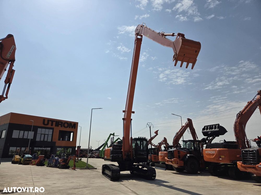 Hitachi SET BRATE LUNGI NOI 18m, cupa 0,9mc, 2019, 6.017h, gresare automata, latime 3,19m, 3 pompe hidr Hitachi, camera spate, camera laterala, consum mediu 13l/h, motor Isuzu 190CP, JAPONIA, doar 377h deplasare lant 80% ok, leasing 3 ani-PROMOTIE 131.900Eur - 20