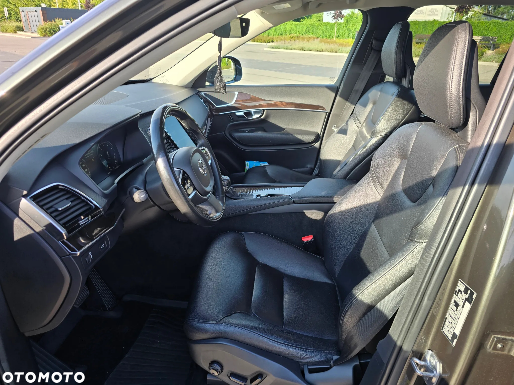Volvo XC 90 T6 AWD Momentum 7os - 16