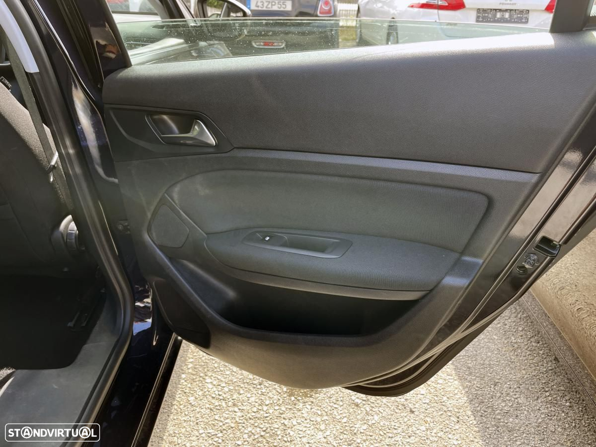 Peugeot 308 1.6 BlueHDi Style - 21