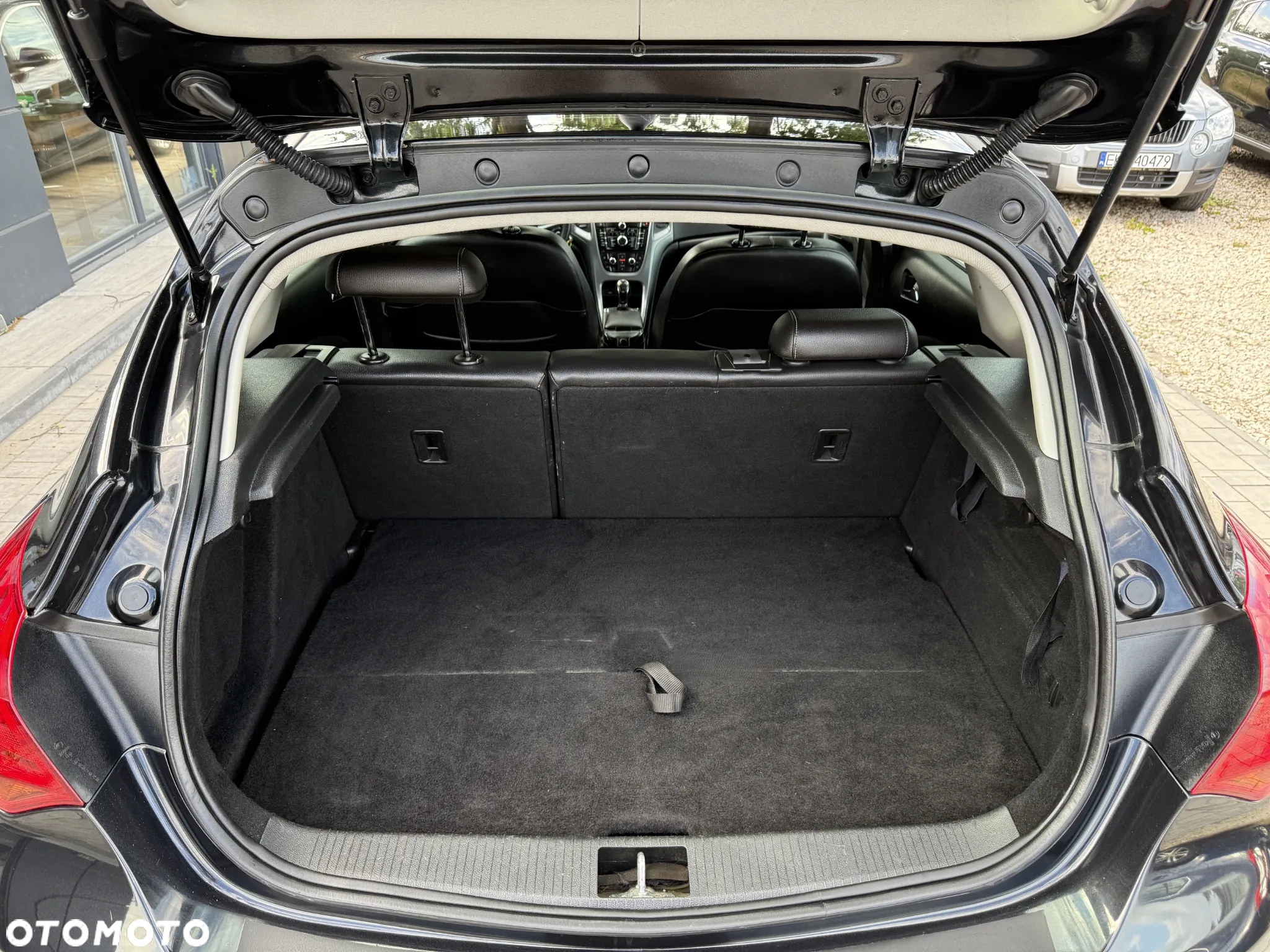 Opel Astra IV 1.4 T Cosmo S&S - 24