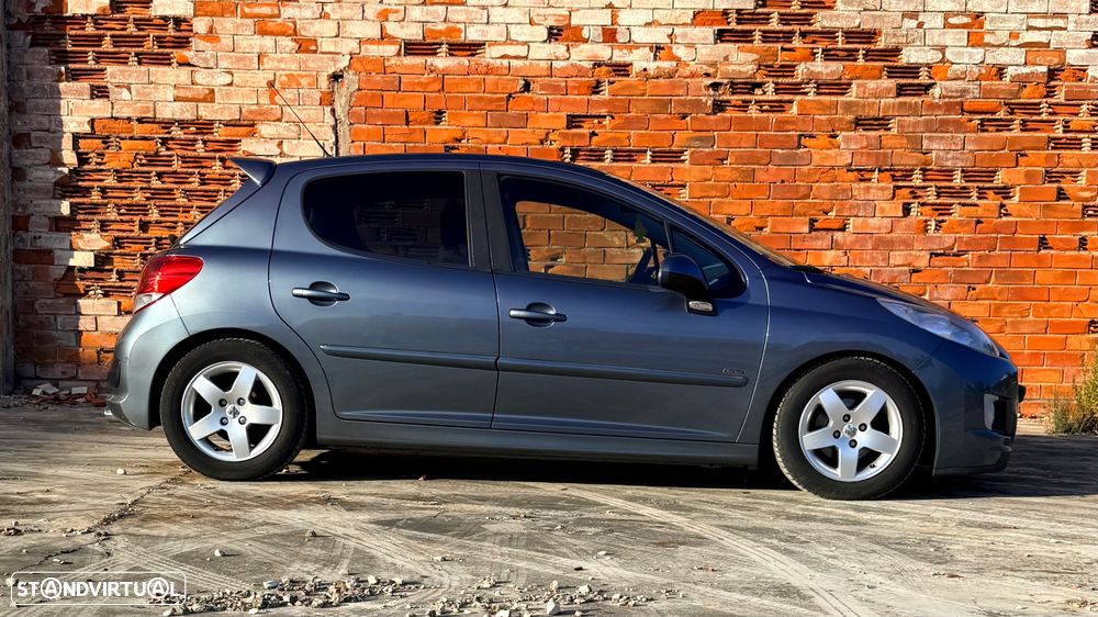 Peugeot 207 1.4 VTi Sportium - 2
