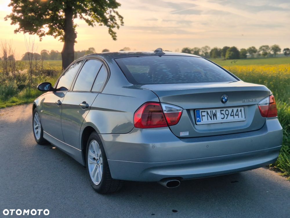 BMW Seria 3 320d - 6