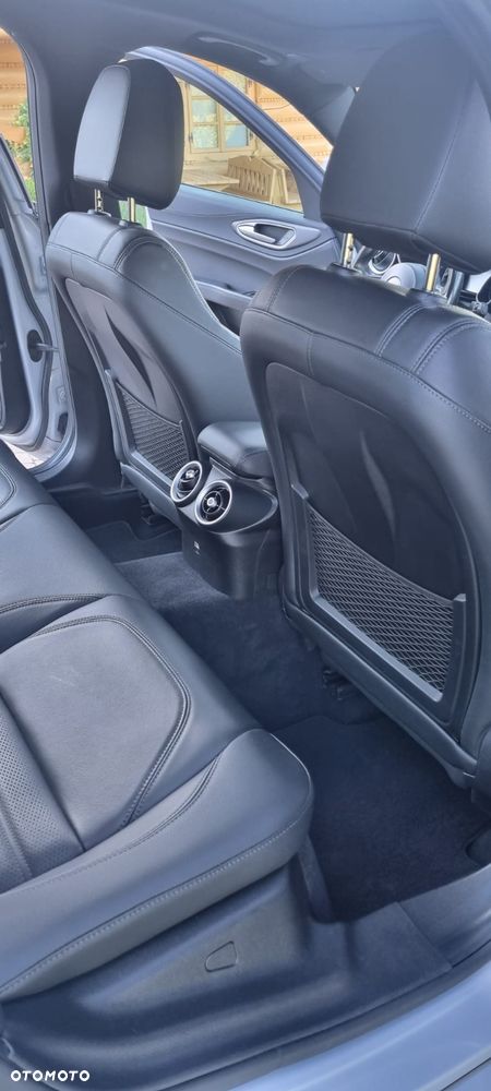 Alfa Romeo Giulia 2.0 Turbo Veloce Q4 - 17