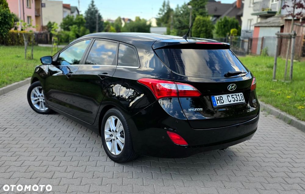 Hyundai i30 i30cw 1.4 Fifa World Cup Edition - 11