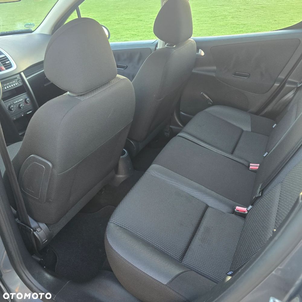 Peugeot 207 75 forever - 15