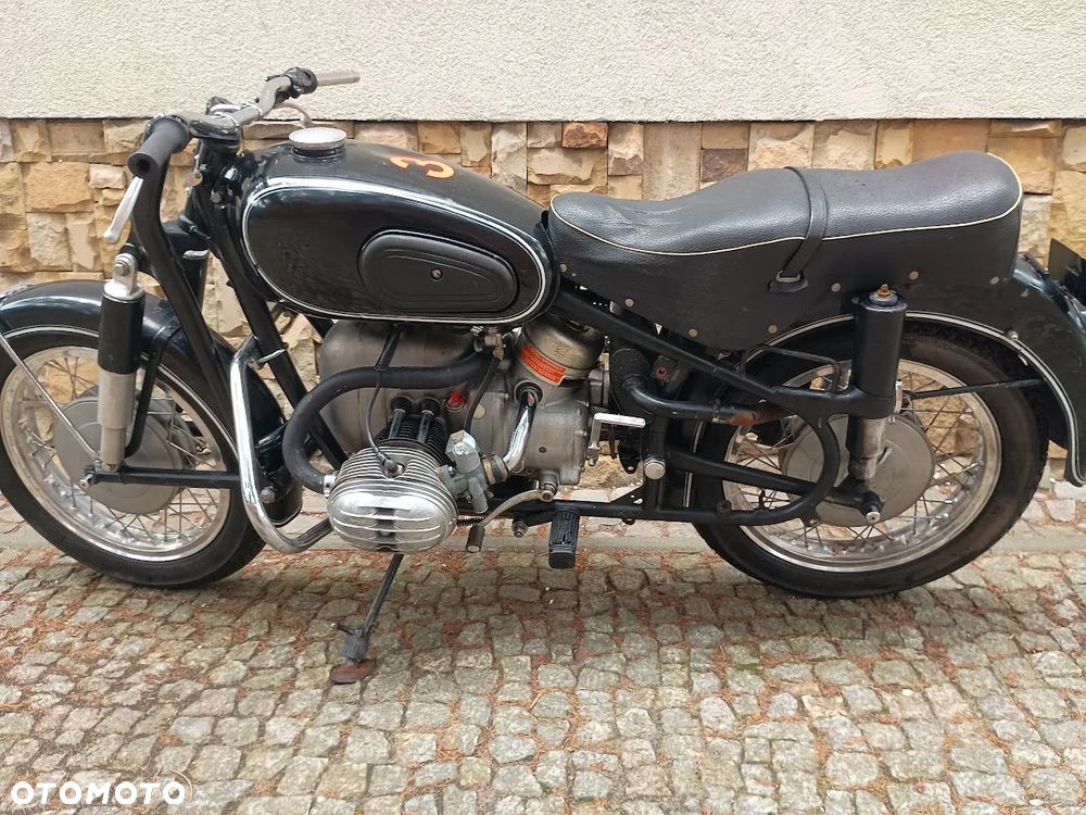 BMW R - 2