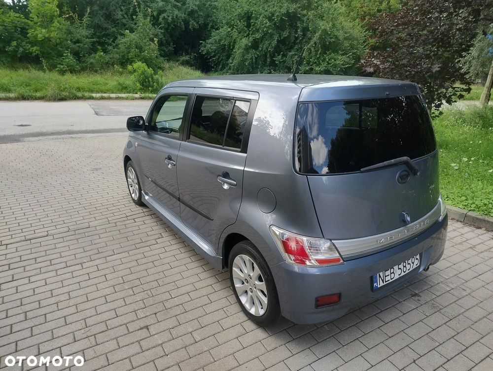Daihatsu Materia - 4