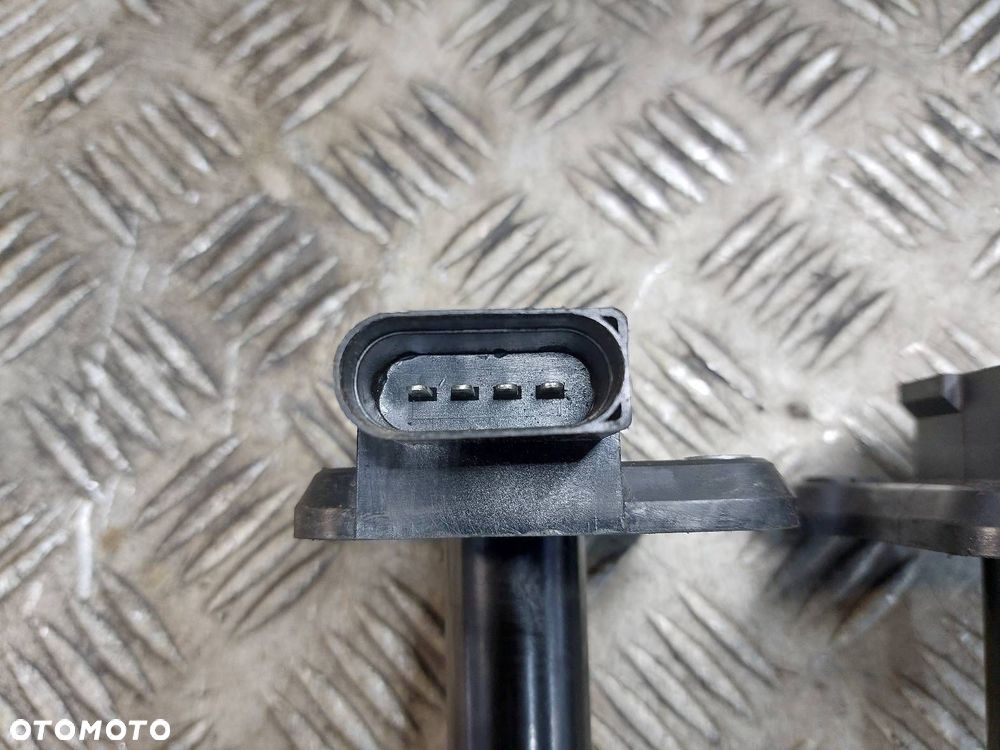 CEWKA ZAPŁONOWA KOMPLET AUDI A3 8L 1.8 T NGK U5022 - 3