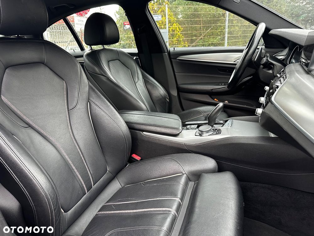 BMW Seria 5 520i GPF Luxury Line - 17