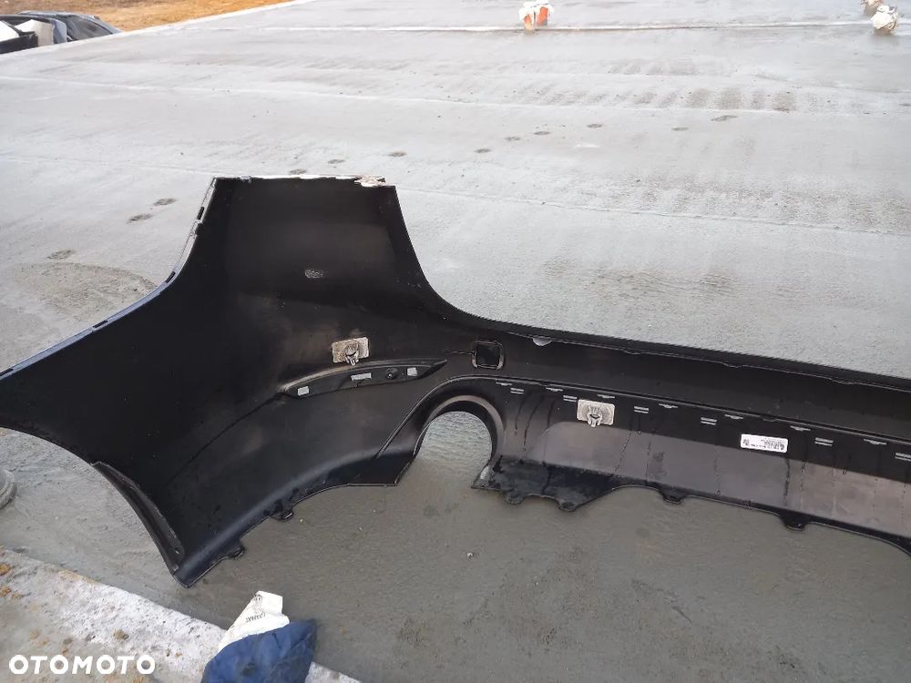 BMW 2 F46 LIFT LCI ZDERZAK TYLNY TYŁ - 9