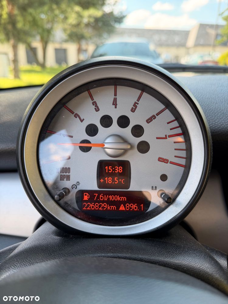 MINI Cooper Standard - 17