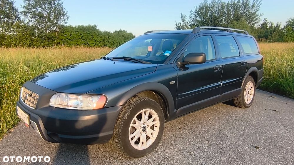 Volvo XC 70 D5 AWD Kinetic - 1