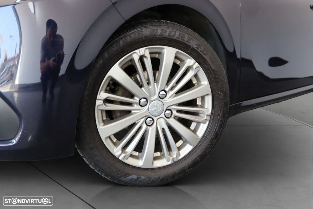 Peugeot 208 1.2 PureTech Active - 14