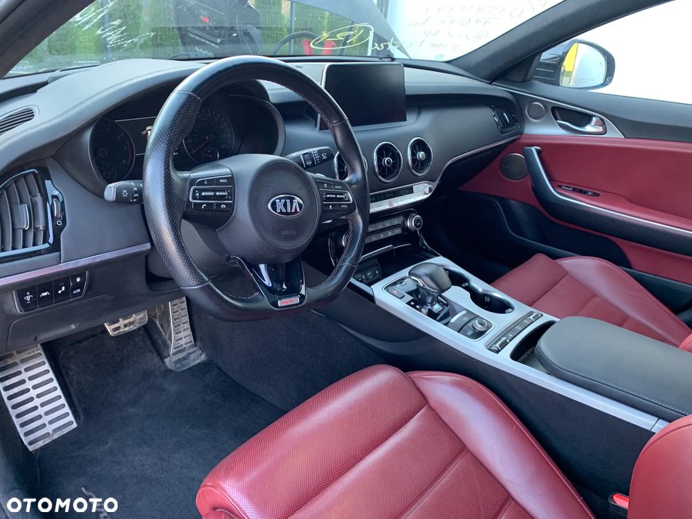 Kia Stinger 3.3 T-GDI AWD OPF GT - 16