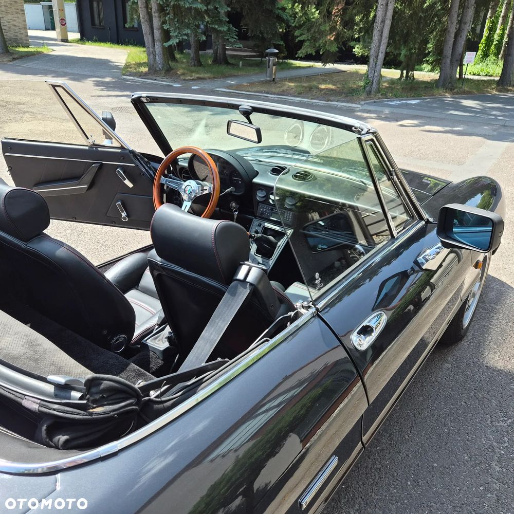 Alfa Romeo Spider - 7