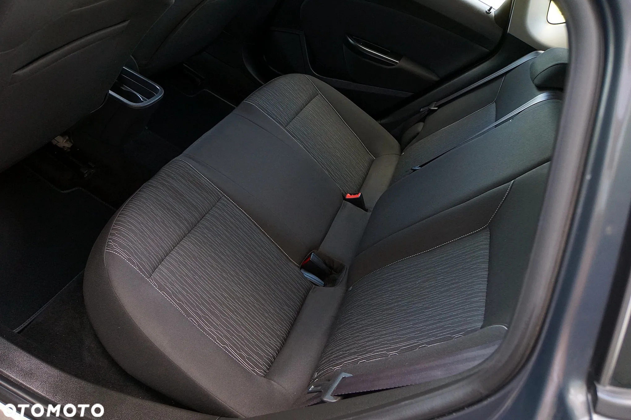 Opel Astra 1.4 Turbo Active - 28